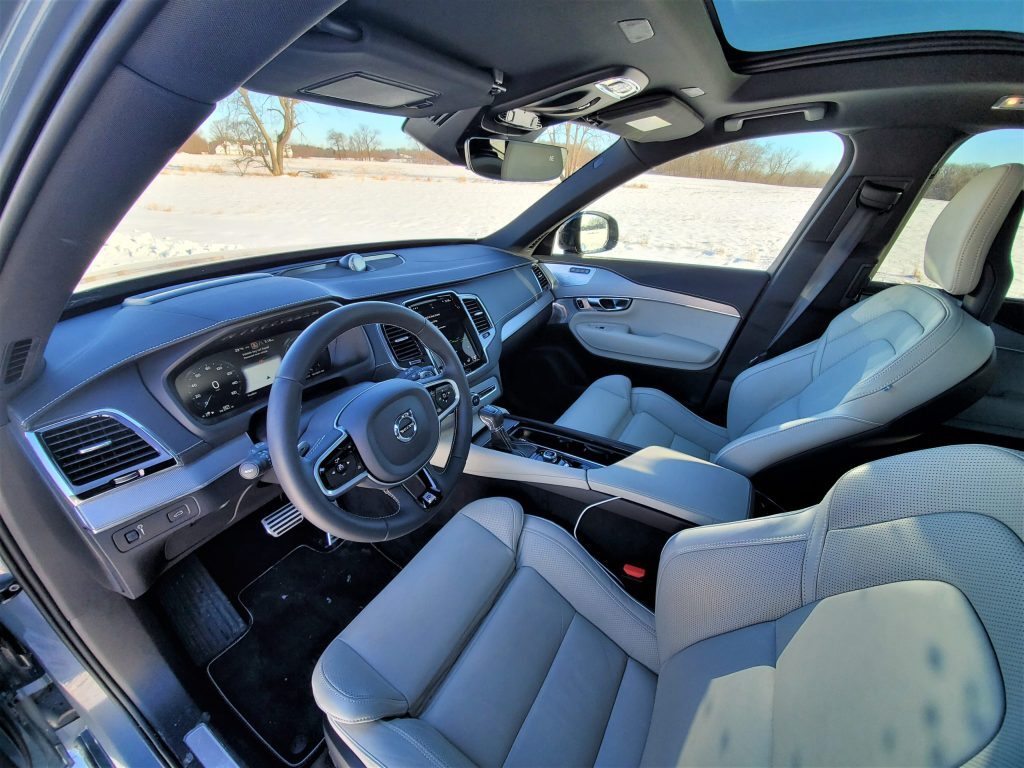 2020 Volvo XC90 R-Design Interior