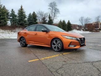 2020 Nissan Sentra SR Orange Front Right