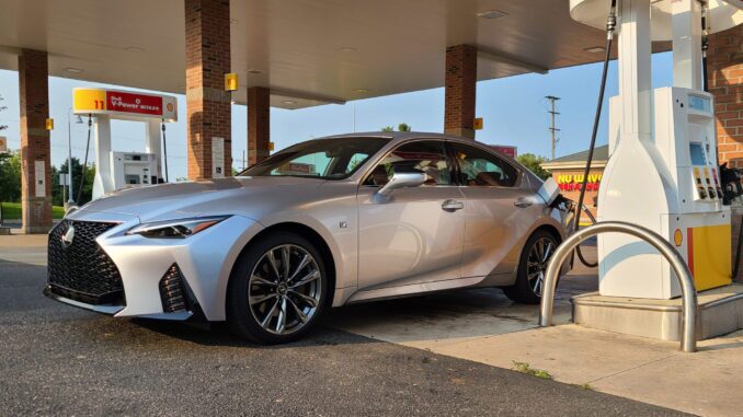 2021 Lexus IS MPG Test