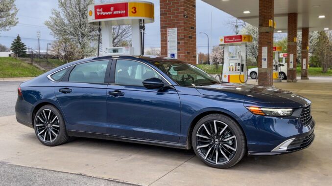 2023 Honda Accord Hybrid mpg