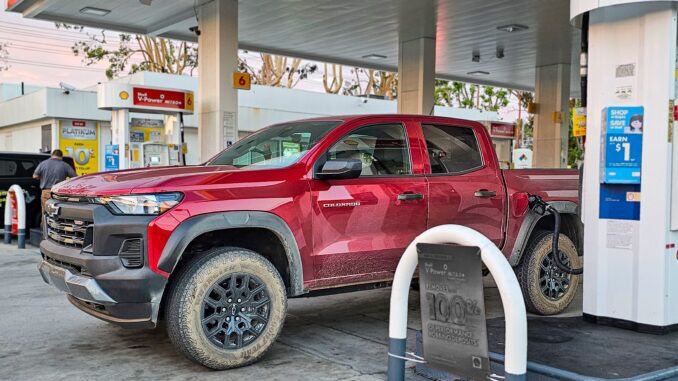 fuel website Chevy Colorado mpg